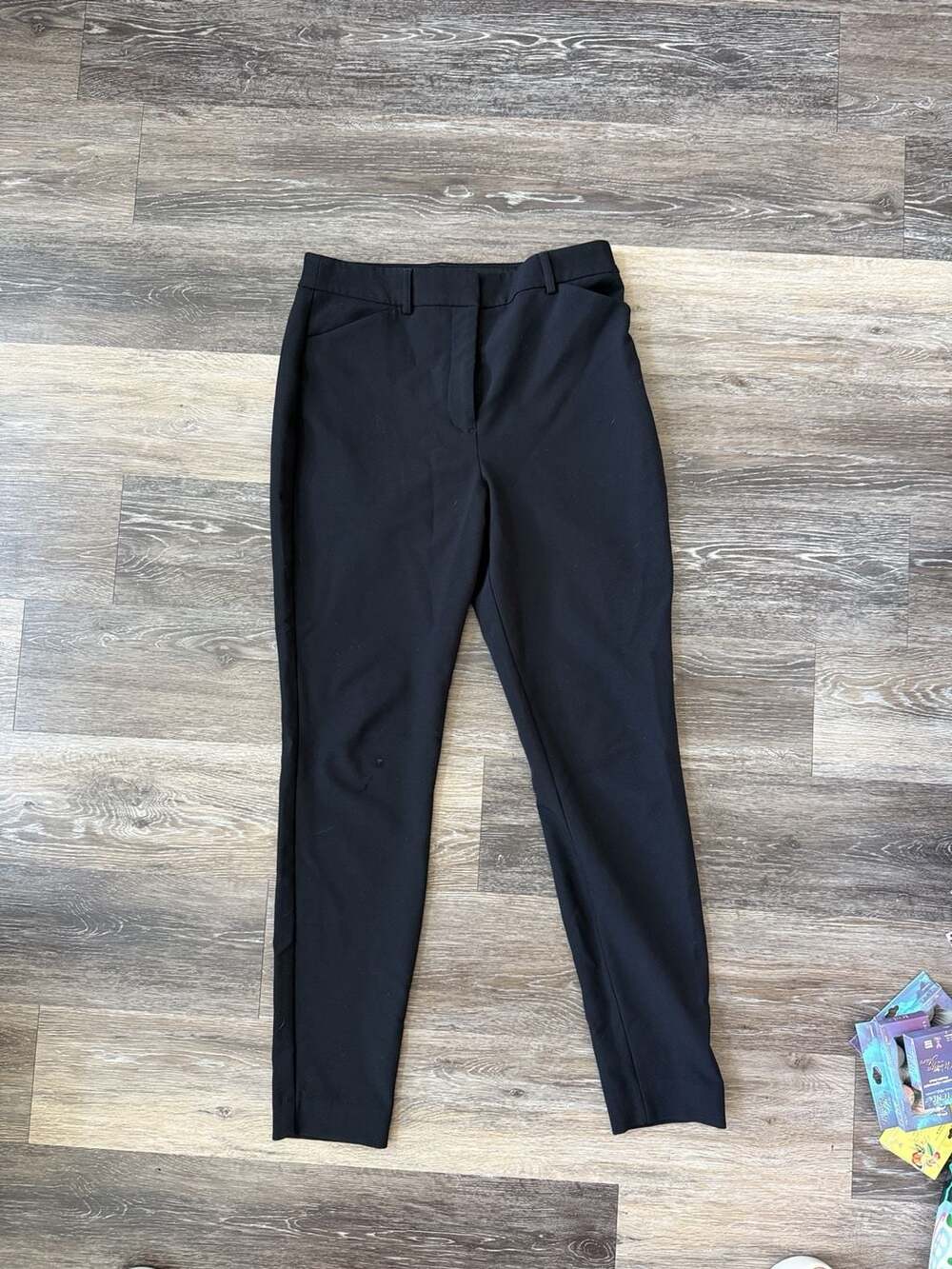 Express Editor Pants Size 6R Black Tapered Ankle Dress Pants